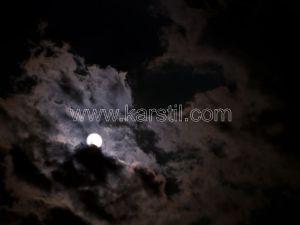 Bulutlu Gece-Ay